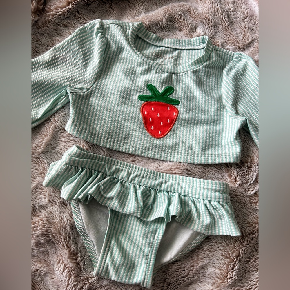PRE LOVED* Cat & Jack Girls Swimsuit; Size 4T; Strawberry Striped